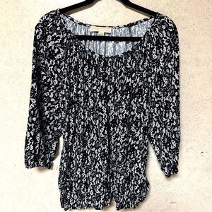 MICHEAL KOHR'S 1X PLUS‎ BLACK AND WHITE CAREER TEACHER LIGHT WEIGHT BLOUSE
